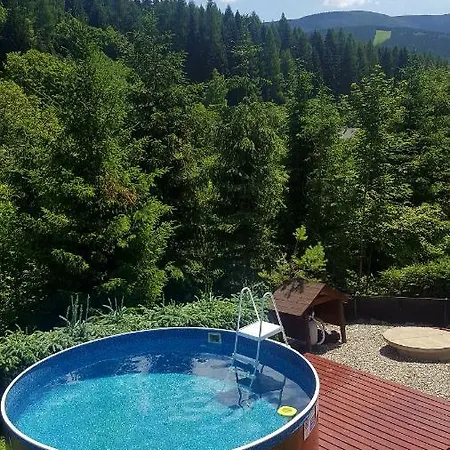 Domecek U Tri Veverek